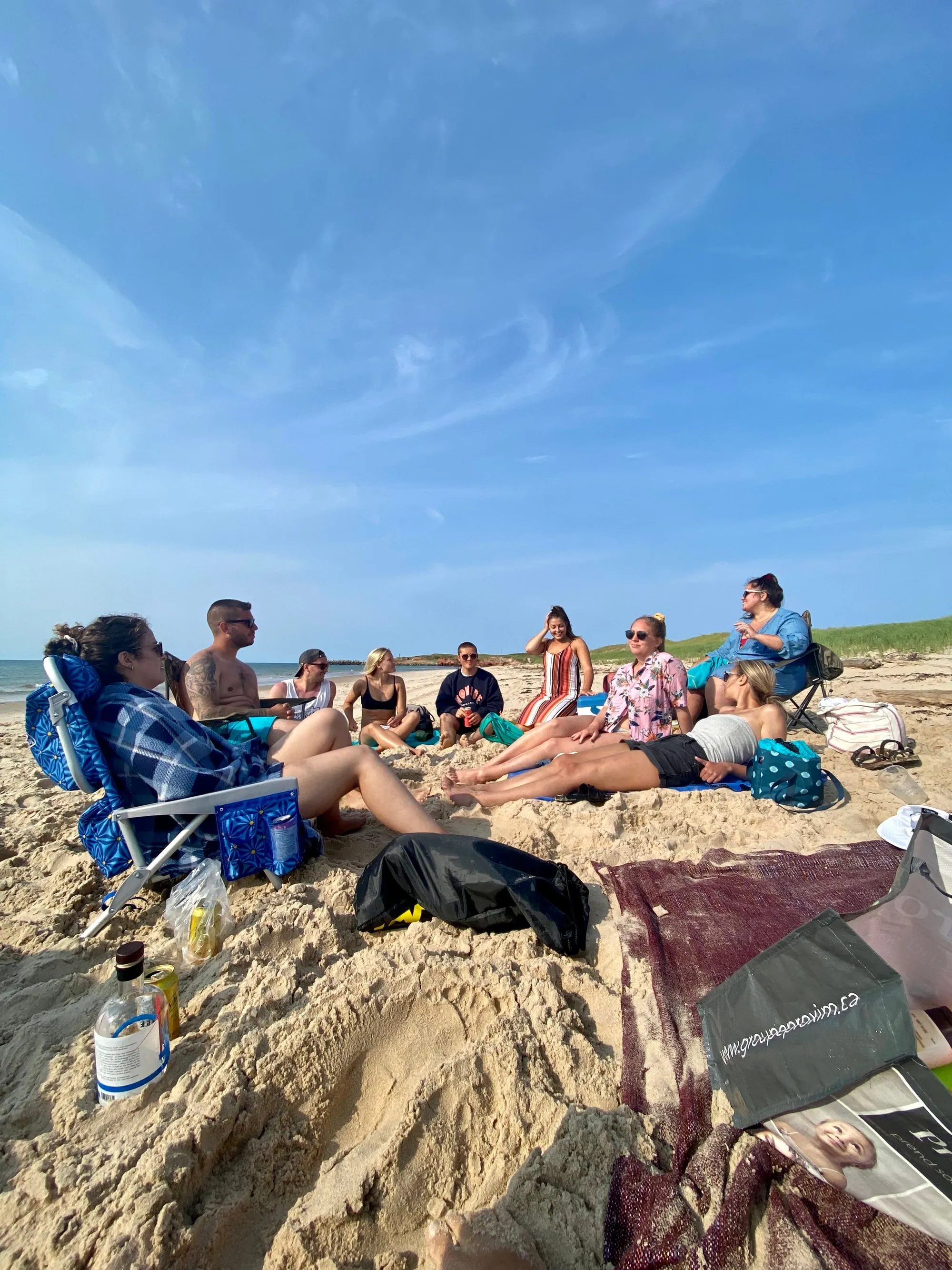 Aventure de la famille Nomade entre travail, voyage et rencontres.